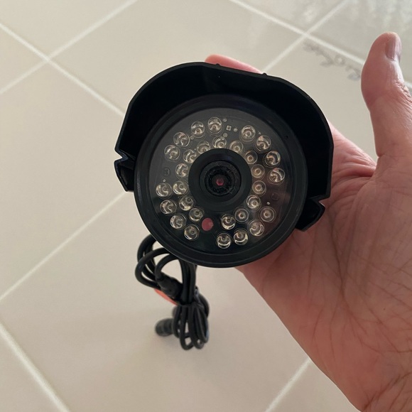 Swann CCTV Security Camera - Picture 4 of 14